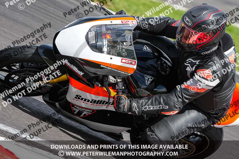 donington no limits trackday;donington park photographs;donington trackday photographs;estoril;event digital images;motorbikes;no limits;no limits trackdays;peter wileman photography;portugal;trackday;trackday digital images;trackday photos